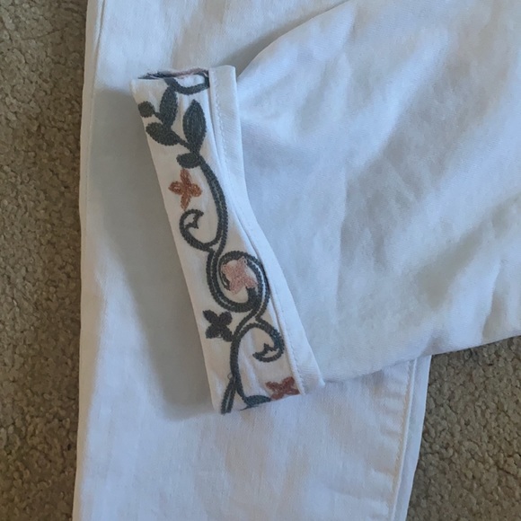 🍀Lucky Brand white sweet crop denim jeans - Picture 11 of 15